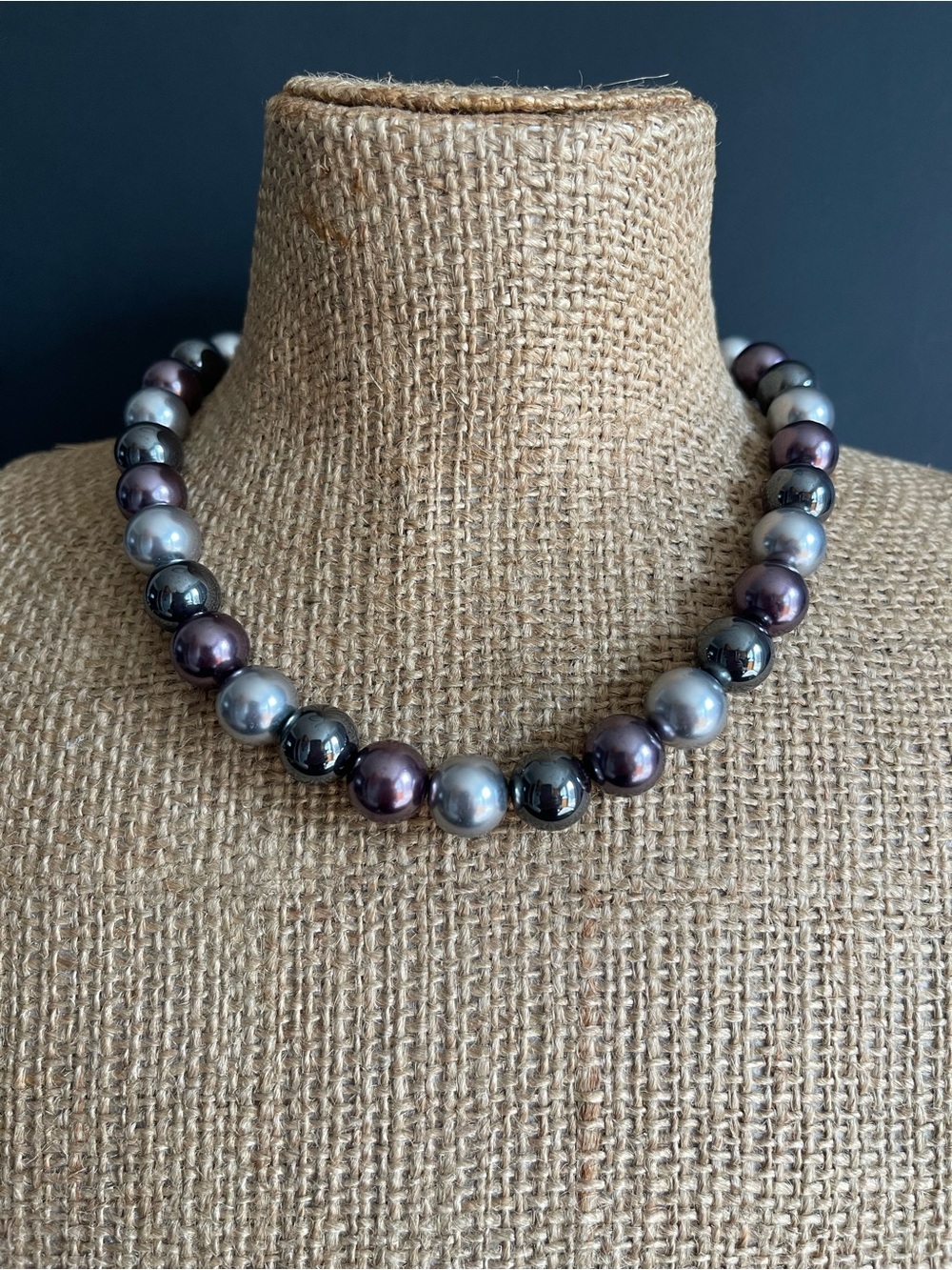 New multi tone genuine south sea shell Pearl Necklace.